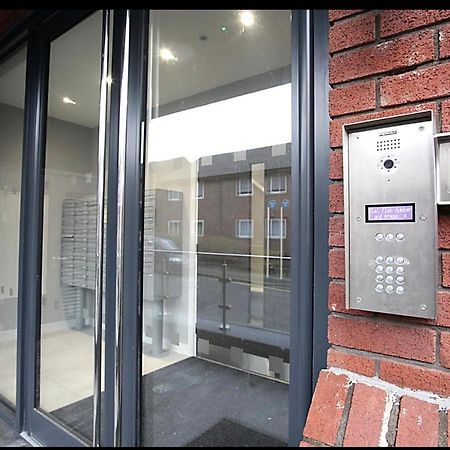 Mnitri Apartment Luton  Exteriér fotografie