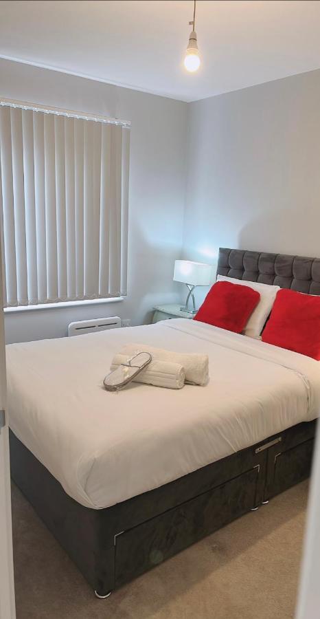 Mnitri Apartment Luton  Exteriér fotografie