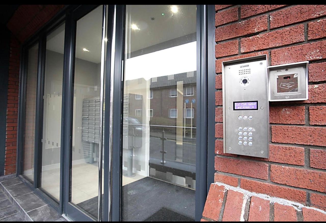 Mnitri Apartment Luton  Exteriér fotografie